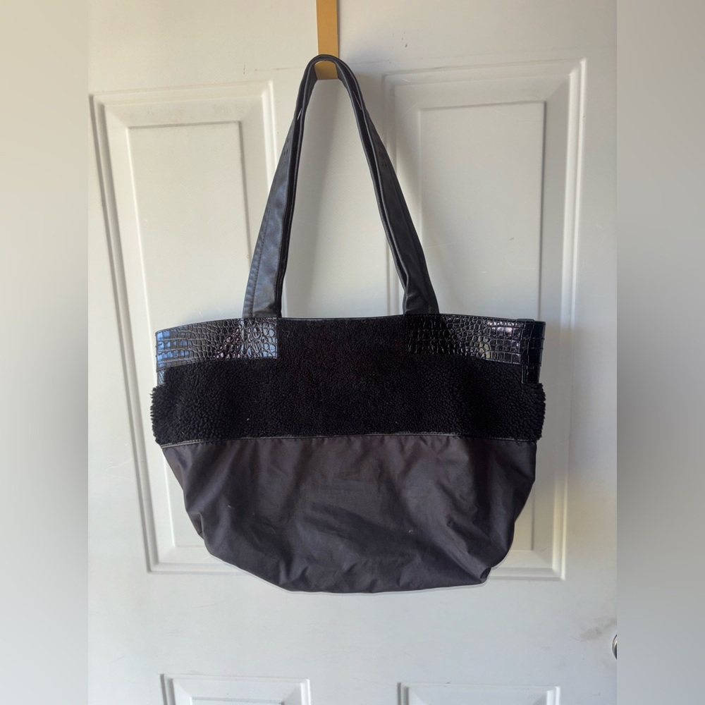 Elizabeth and James black handbag